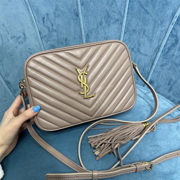 2026224192444608 520